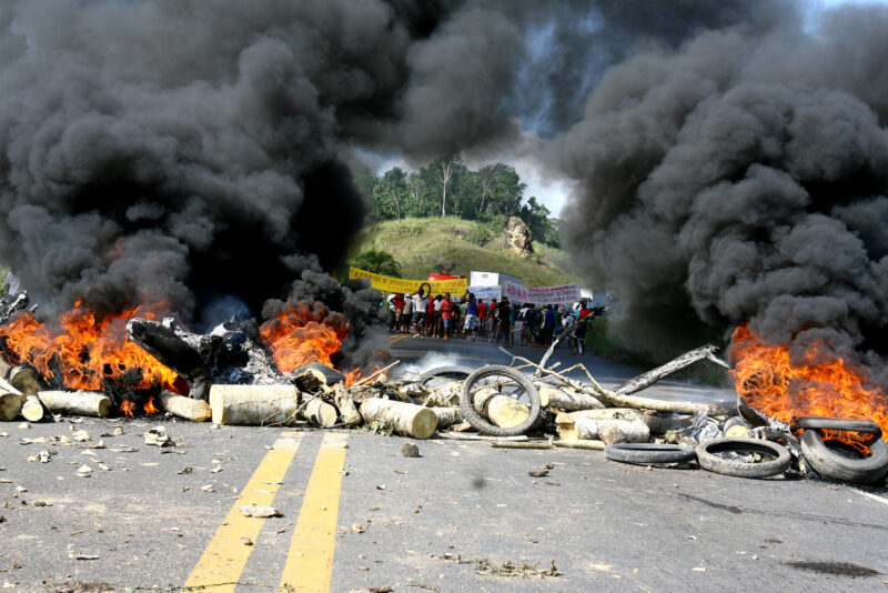 BR 101 highway ban due to protest
